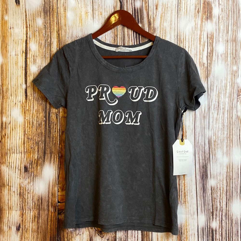 NWT Sweet Soul | Proud Mom Gay Pride Embroidered CottonnT-Shirt Rainbow S